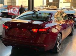 نيسان ألتيما